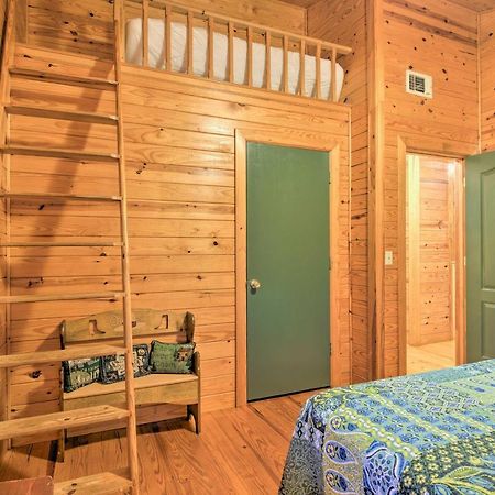 Willa Hochatown Hideaway With Hot Tub, Grill And Fire Pit! Stephens Gap Zewnętrze zdjęcie