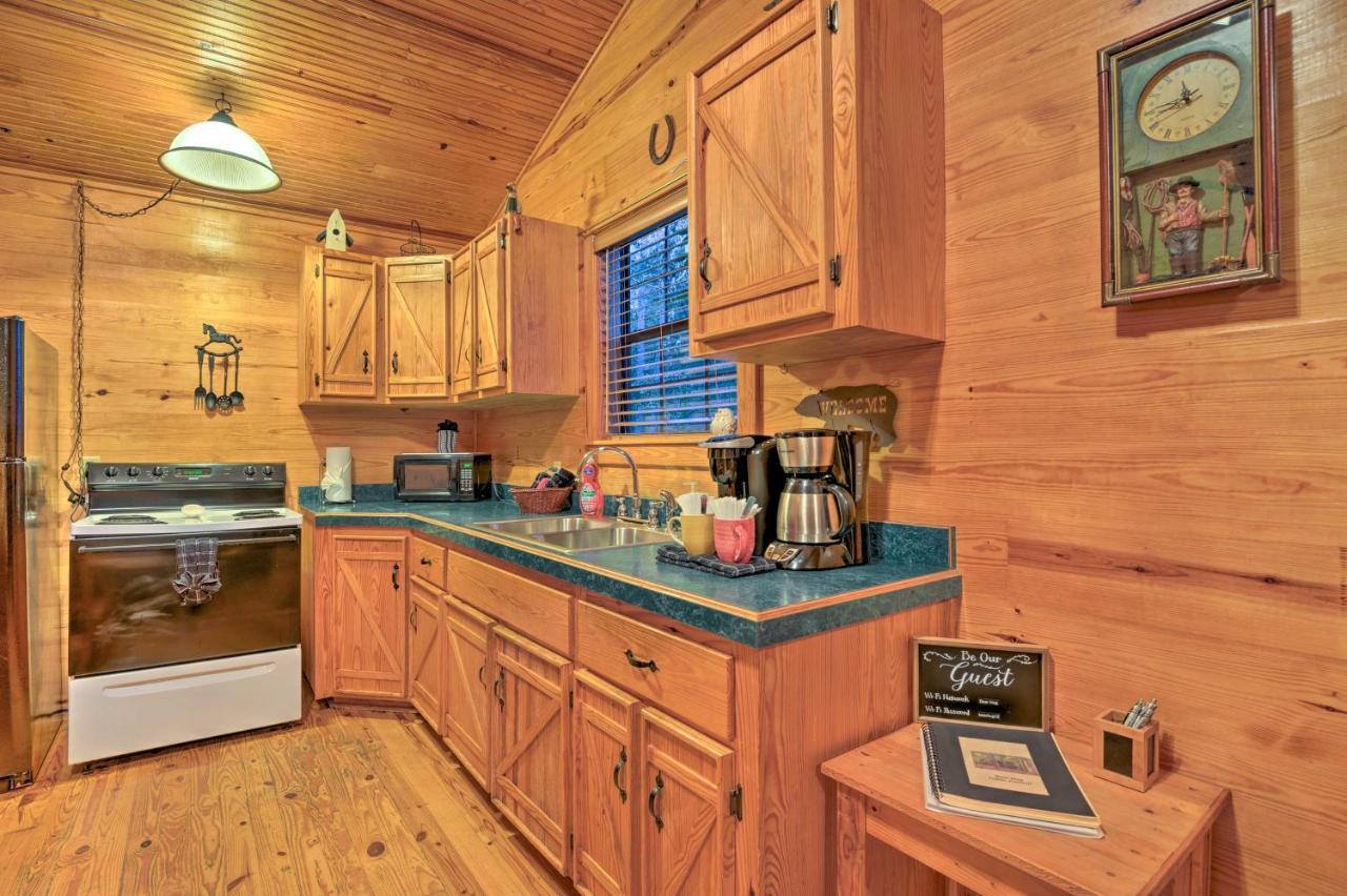 Willa Hochatown Hideaway With Hot Tub, Grill And Fire Pit! Stephens Gap Zewnętrze zdjęcie