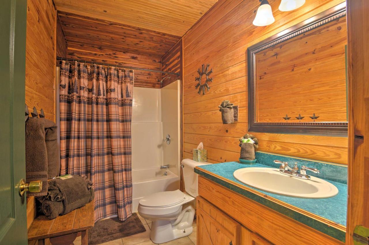 Willa Hochatown Hideaway With Hot Tub, Grill And Fire Pit! Stephens Gap Zewnętrze zdjęcie